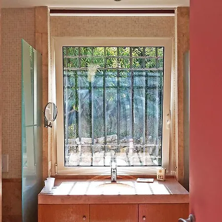 Aloha Nocleg ze śniadaniem *